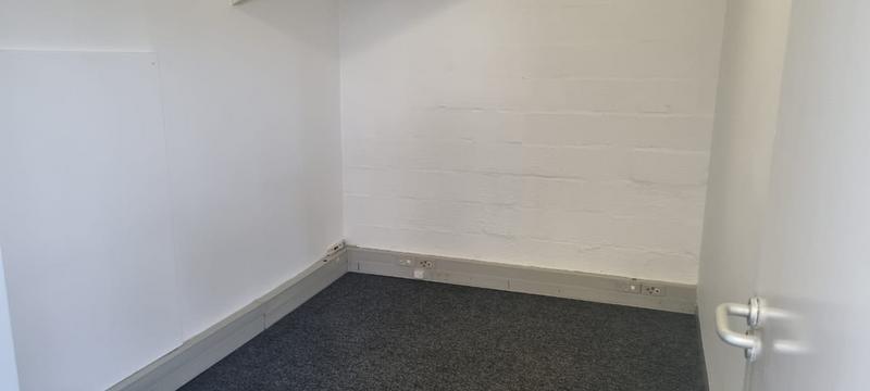 To Let commercial Property for Rent in Mowbray Western Cape
